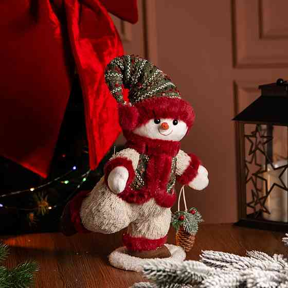 Новорічна фігурка Сніговик з шишкою 26×21×38 (см) CR-4-15 Київ