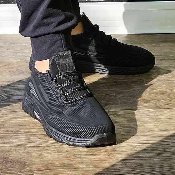 Кроссовки Мужские Чёрные Для Бега Беговые (размеры: 42,43,45) Днепр