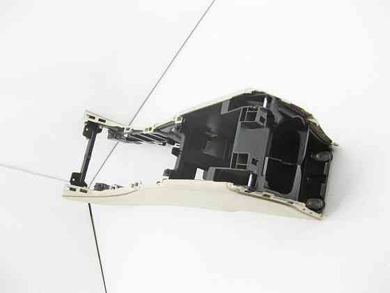 Mercedes-Benz  A1766802701 8L36 Корпус консолі підлокітника CLA Shooting Brake X117 CLA C117 GLA X156 A-class W176 Одеса