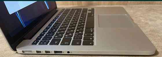 Ноутбук MacBook Pro 13 " A1502 (2015) Retina. Київ