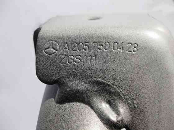 Mercedes-Benz  A2057500428 Петля кришки багажника права C-Class W205 Одесса