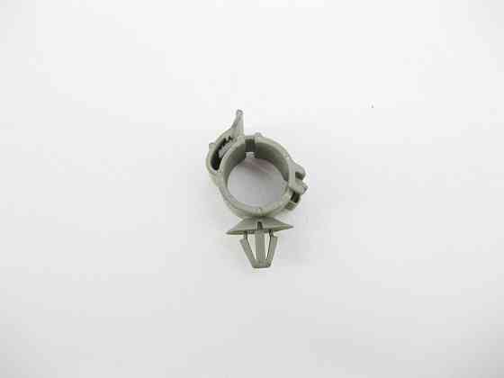 Mercedes-Benz  A0009956377 Утримувач проводки блоку керування двигуном M272 V6 2.5 3.0 3.5л M273 V8 4.6 5.5л Одесса