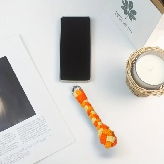 Набор макраме для рукоделия и плетения брелока для ключей и аксессуаров 17.3х3.5 см трёхцветный оранжевый Каменец-Подольский