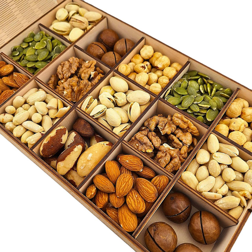 Подарунковий набір горіхів у дерев'яній коробочці 500 грамів. Одеса - фото 4