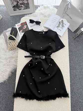 Жіноча романтична сукня з перлинами та натуральним пір'ям креп костюмка Одеса