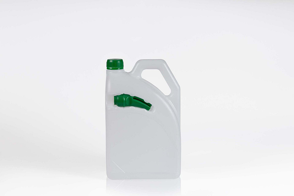 Каністра 5 л (HDPE) з кришкою Б-38 + лійка Гостомель - фото 1