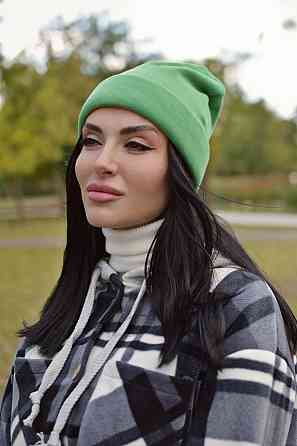 Женская зимняя шапка на флисе Зеленый Киев