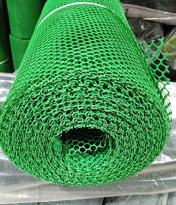 Пластикова сітка 6 х 8 мм 1.20 м*30 м парканна зелена Сота Дніпро - фото 9
