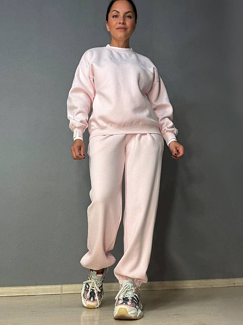 Костюм женский A-N 27063 свитшот и джогеры оверсайз с вышивкой пудра, пудра, M Киев - изображение 11