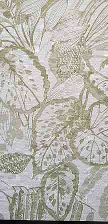 Шпалери вінілові на флізеліні метрові Rasch Novella 1,06х10 квіти листя гілки акварель матові зелені салатові на білому Київ