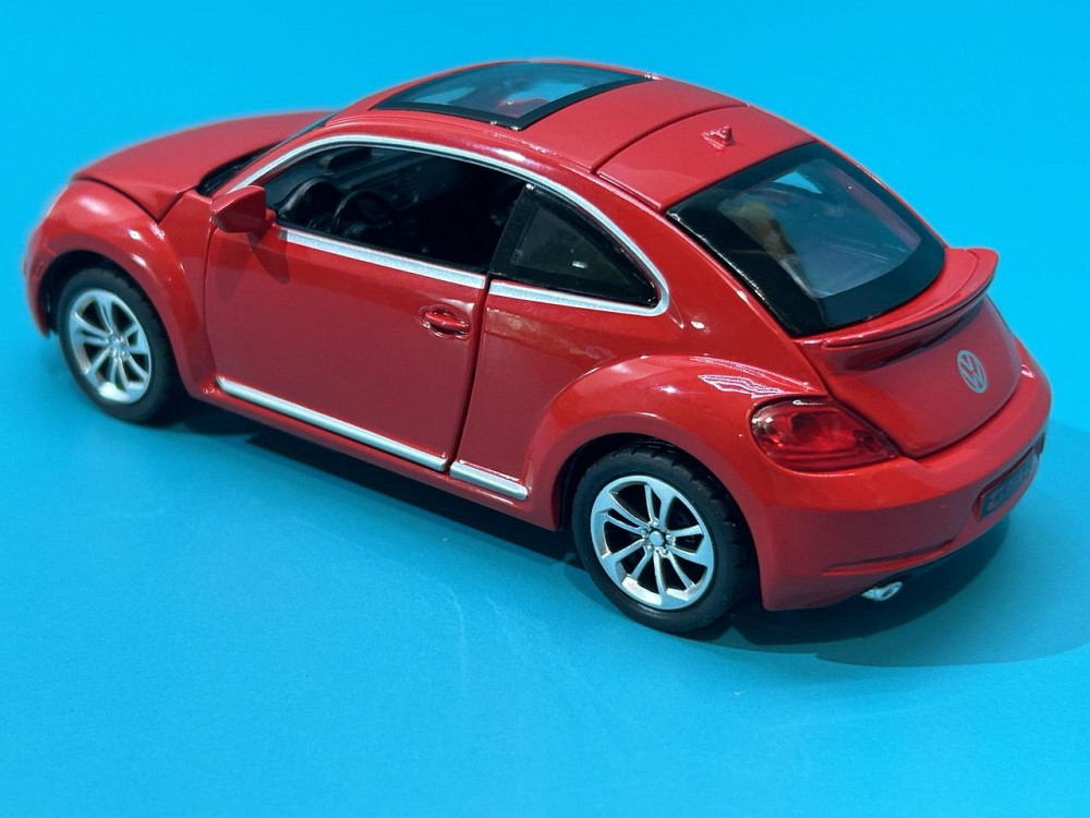 Машинка Автоексперт Volkswagen Beetle 1:32 метал світло/звук відчиняються двері капот багажник Червона (12012) Чернігів - фото 6