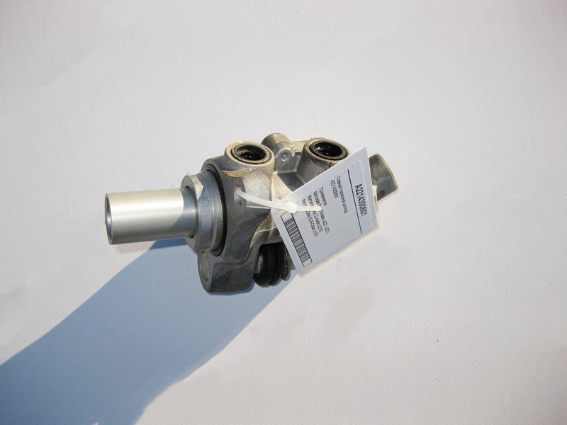 Mercedes-Benz  A2214300601 Головний гальмівний циліндр S-Class W221 CL C216 SLS C197 Одесса - изображение 2