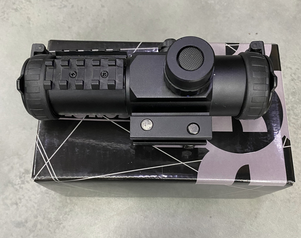 Коллиматорный прицел KONUS SIGHT-PRO PTS2 3x30 (призматический), 2.8 MOA, красная / синяя точка Solmir Киев - изображение 3