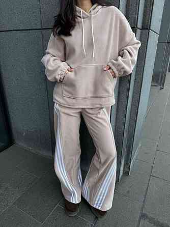 Женский теплый костюм двойка с лампасами из турецкого флиса Бежевый, 42/44 Одесса