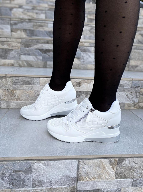 Stilli Снікерси жіночі STILLI білі еко-шкіра платформа 37р. (106-2) Коломыя - изображение 4