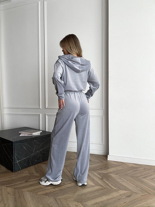 Стильний жіночий теплий велюровий костюм Сірий, 42/44 Одеса - фото 5