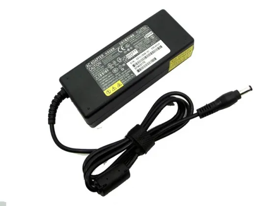 Блок живлення Fujitsu 19 V 4.22 A (штекера: 5.5х2.5) Луцьк