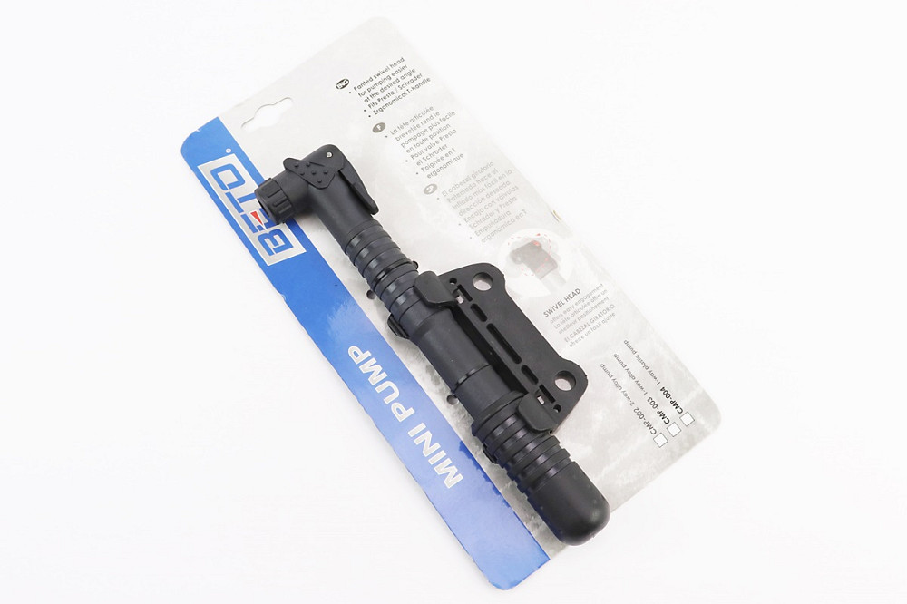 Насос пластмасовий, чорний (можливе ослаблення різьблення притискної гайки) Киев - изображение 1