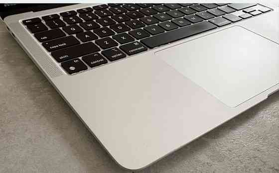 Macbook M1 air 16/256 silver. Киев