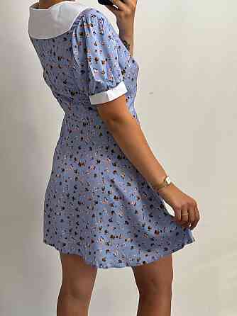 Жіноча сукня з штапелю з білим комірцем Блакитний з квітами M-L Харків