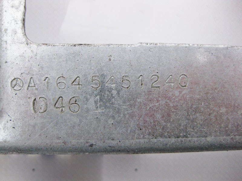 Mercedes-Benz  A1645451240 Кронштейн заднього блоку SAM ML W164 Одесса - изображение 3