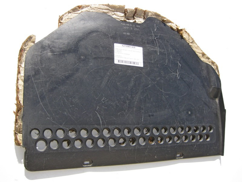 Mercedes-Benz  A2106801439 Права нижня накладка - кришка панелі приладів - торпеди E-Class W210 Одесса - изображение 2