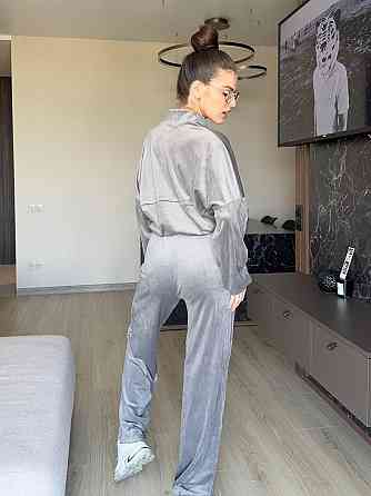 Женский прогулочный костюм двойка: кофта и штаны королевский велюр Одесса