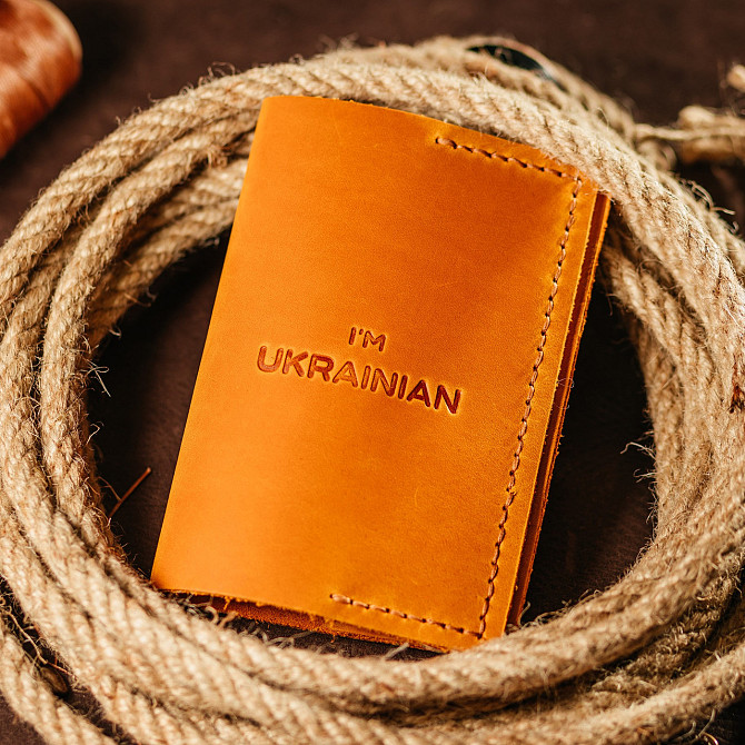Паспортница UA Рыжая кожаная, модный стильный чехол из кожи с тиснением, обложка на паспортMasterSem Киев - изображение 1