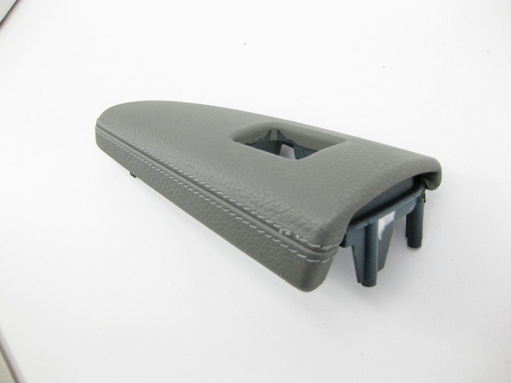 Mercedes-Benz  A2217200689 7H91 Облицювання сіра шкіра кнопки склопідйомника на передній правій дверній карті S-Class W221 Одесса - изображение 7