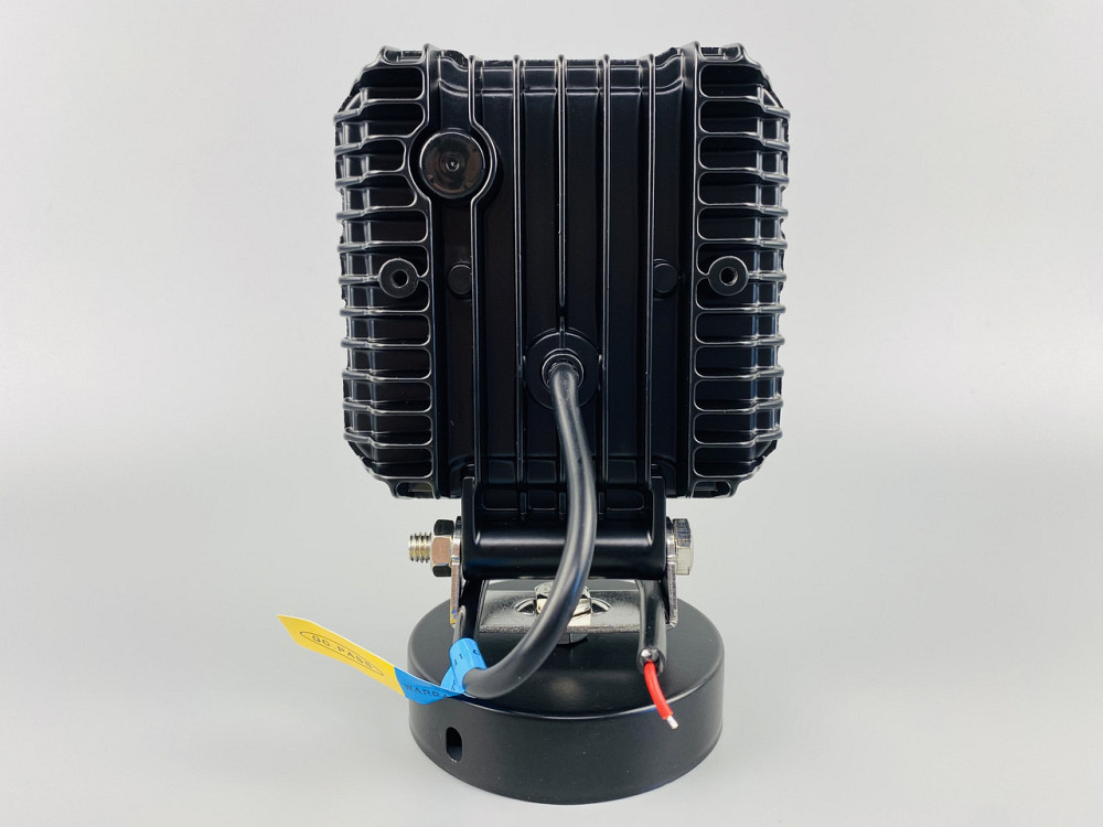 Фара квадратна (64 led діода) IP67 led chip 3030, алюмінієвий корпус, кріплення Мукачево - фото 2