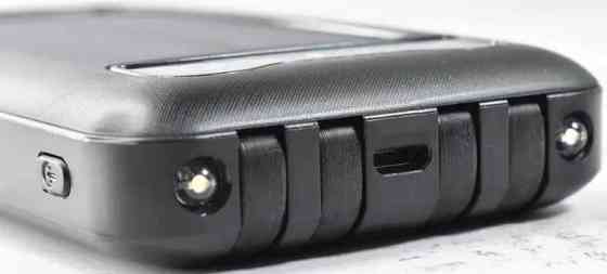 Solar Power Bank Павербанк с солнечной батареей + фонарик 10000 mAh. Киев