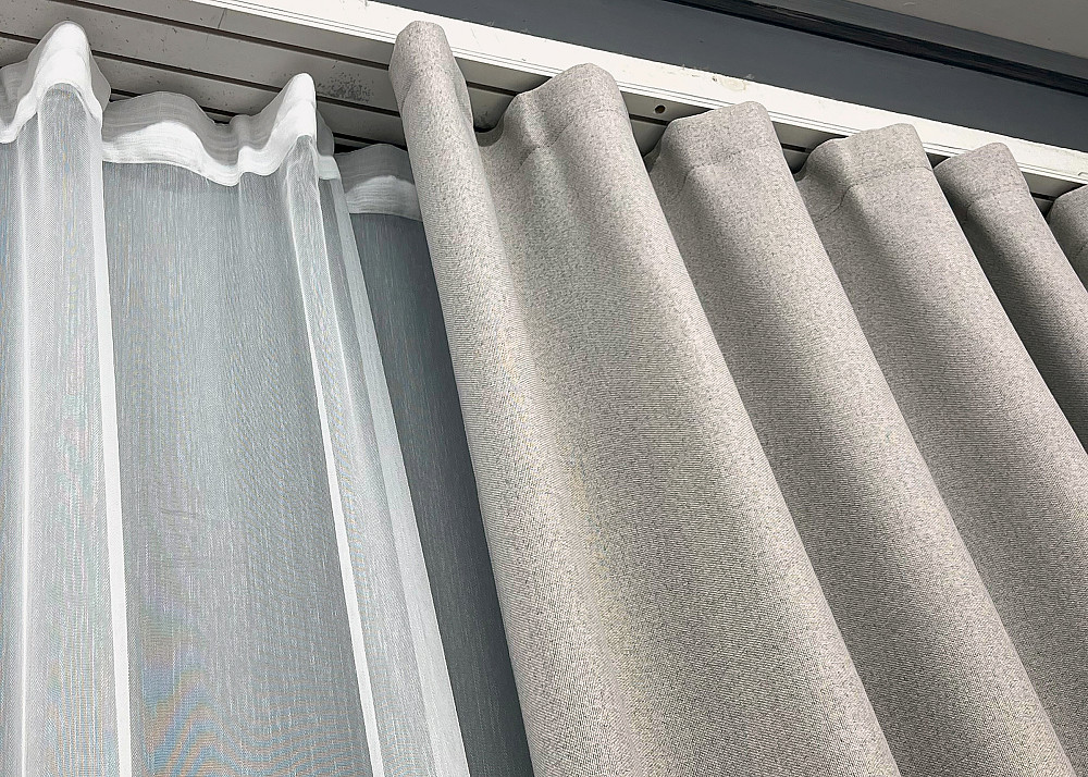 Комплект штор VR-Textil 100% блекаут ASHEN NIGHT 150х270 2шт і Тюль 500х270 1842ш-1704т Попелястий з білим 71-113/4 Київ - фото 7