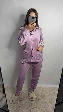 Костюм из плюшевого велюра на пуговицах с двумя карманами S Пудра Харьков