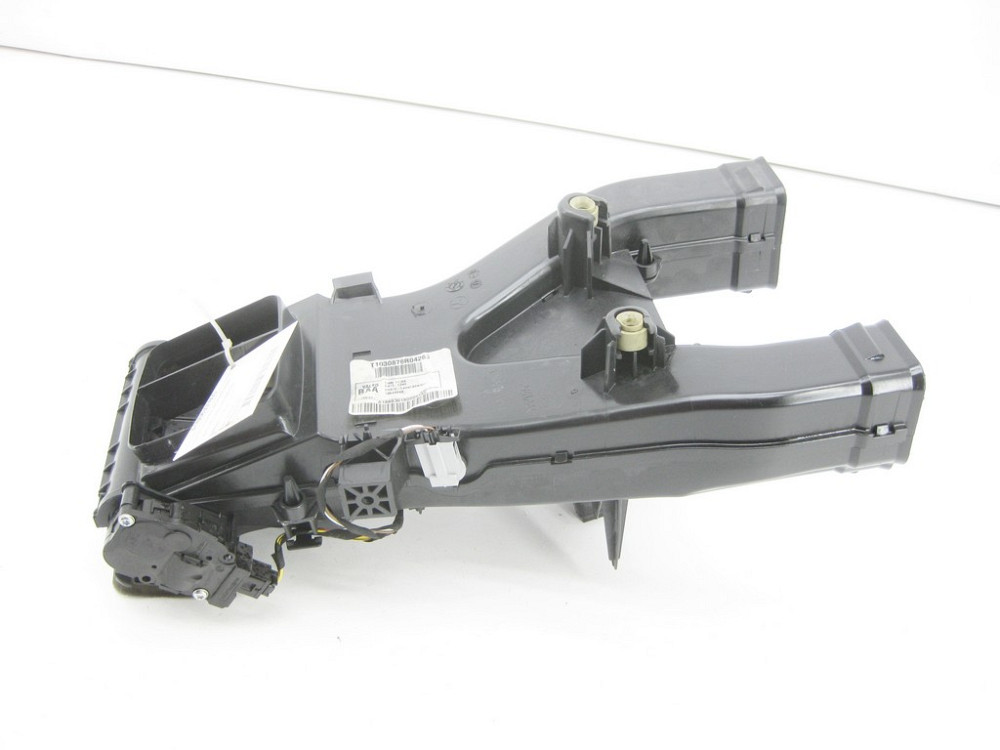 Mercedes-Benz  A1668301600 Внутрішній повітропровід центральної консолі ML/GLE W166 GL/GLS X166 GLE Coupe C292 Одесса - изображение 5