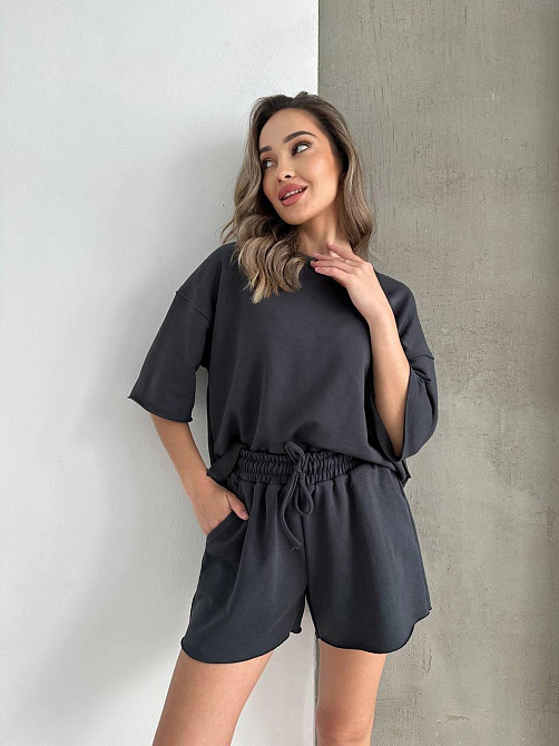 Жіночий повсякденний прогулянковий костюм-двійка: футболка та шорти турецька петля пеньє 100% бавовна Графітова, 42/44 Одеса - фото 6