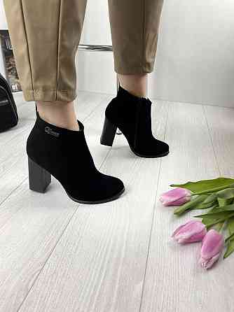 Черевики жіночі 95 чорні (весна-осінь, замша натуральна) (1114) 37 Коломия