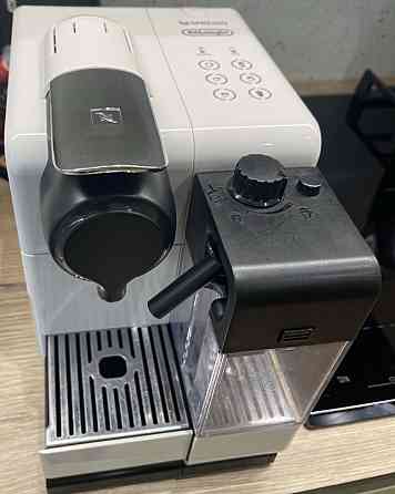 Кофемашина Delonghi Lattissima touch EN500W. Киев