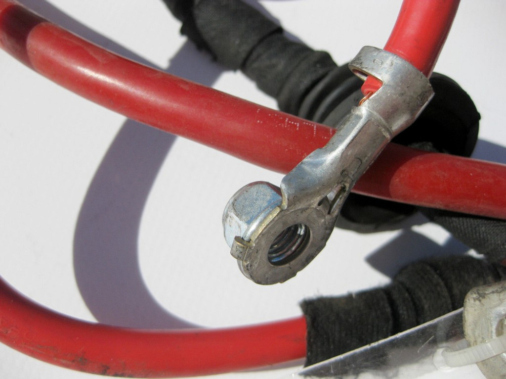 Mercedes-Benz  A1645402030 Плюсовий провід від АКБ до блоку силових запобіжників з правим кермом водія ML W164 GL X164 Одесса - изображение 5