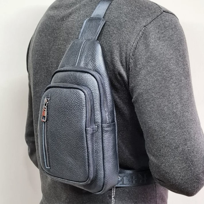 Брендовая мужская нагрудная сумка рюкзак слинг из натуральной кожи молодежная кожаная черная сумочка на плечо Киев - изображение 4