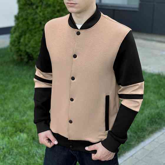 Кремовий чоловічий весно-осінній бомбер на кнопках Pobedov Blast Київ