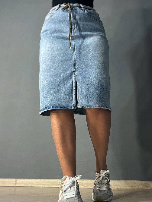 Спідниця жіноча джинсова Ladyn 802 з розрізом середня довжина пояс блакитна, блакитний, 44, 42, 118  Одеса - фото 1