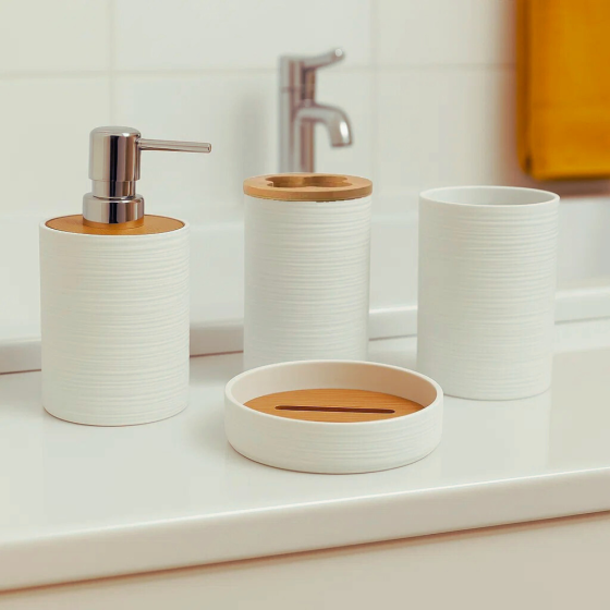 Набор аксессуаров 4в1 для ванной и душа, мыльница,дозатор для мыла, стаканы,пластик,белый Каменец-Подольский