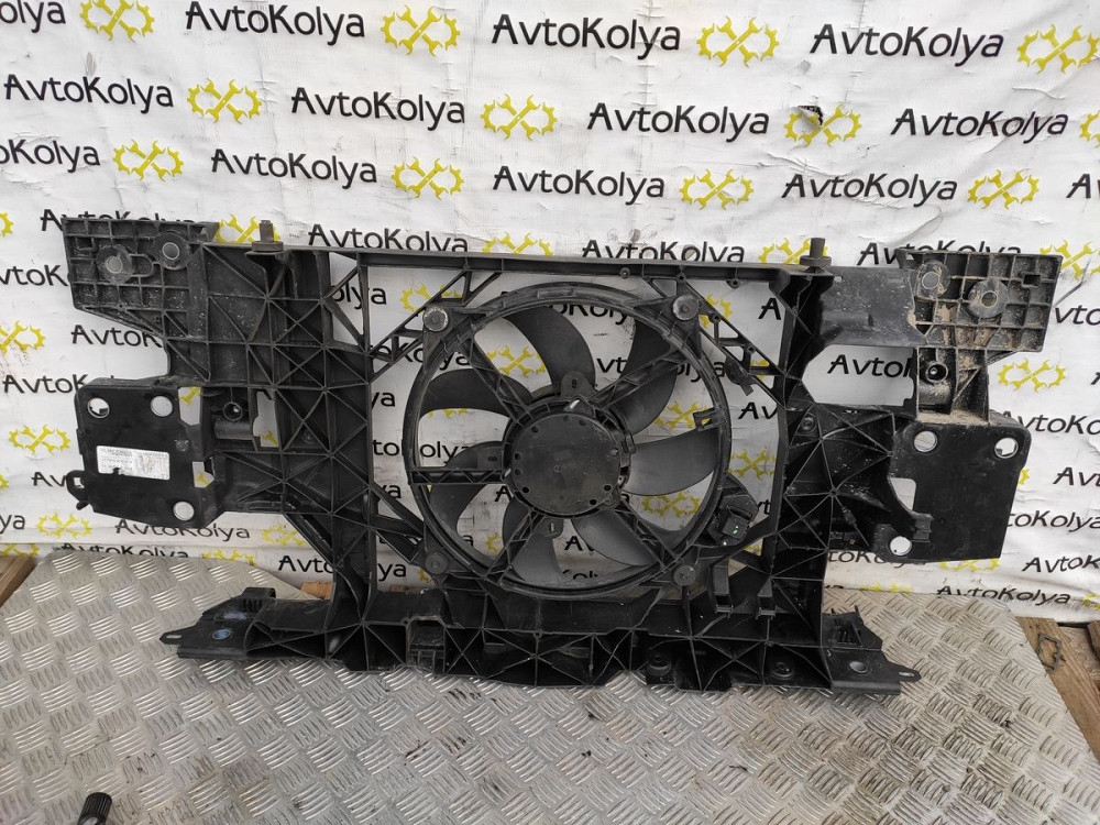 Установча панель (телевізор, окуляр) Renault Megane III 2009-2016 (752100004R) Ковель - фото 3