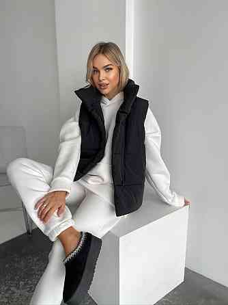 Жіноча тепла жилетка на змійці без капюшона плащівка на синтепоні Чорний, 42/44 Одеса