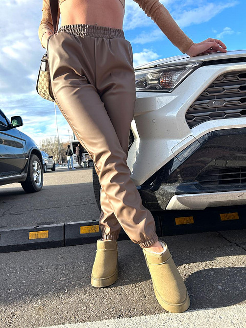 Штаны-джоггеры из экокожи на флисе Spenser 46-48, Мокко Киев - изображение 2