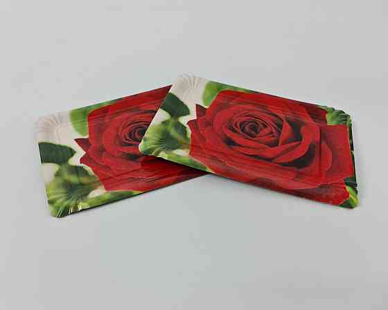 Тарелки праздничные бумажные 15* 22см