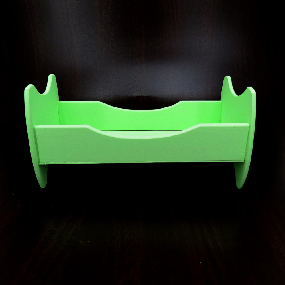 Кровать для кукол 