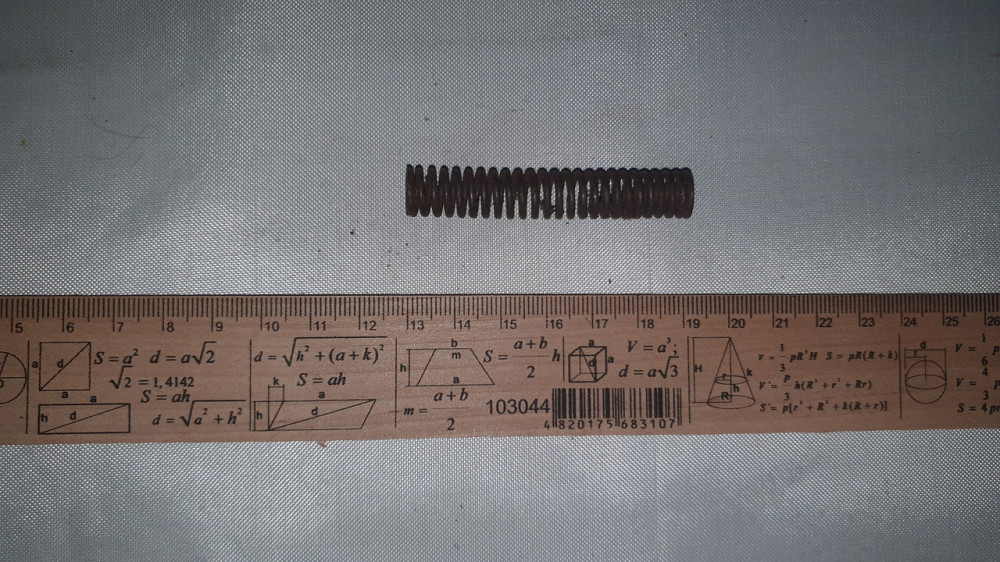 Пружина сжатия 10.5х60х1.5 мм. СССР. Харьков - изображение 1