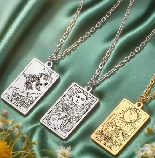 Подвеска Таро Шут на цепочке, кулон The Fool, украшение таро серебристое Киев - изображение 5