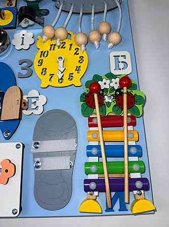 Доска для мальчика 40x50 Игрушки от 6 месяцев для развития мелкой моторики Бизиборд развивающая деревянная игрушка Монтессори Тернополь